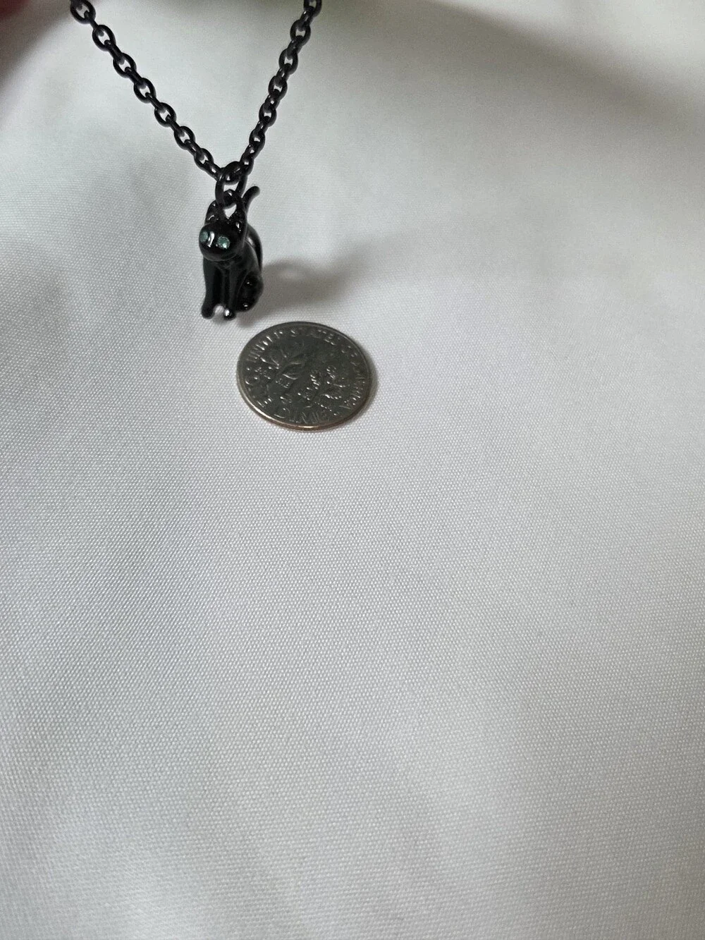 Cat Intuition Pendant Necklace - Black